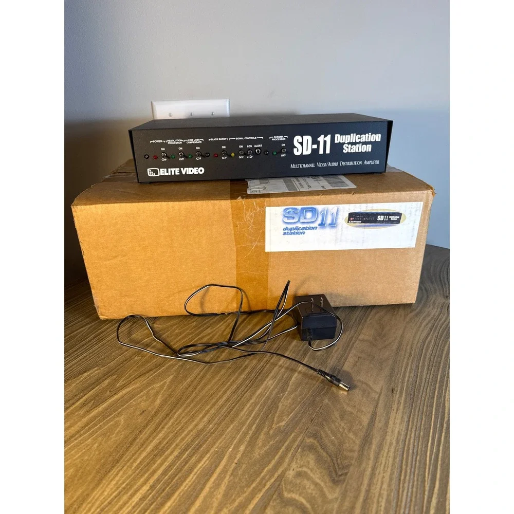 VTG Elite Video SD-11 Duplication Station Distribution Amp Black W/Power Adapter